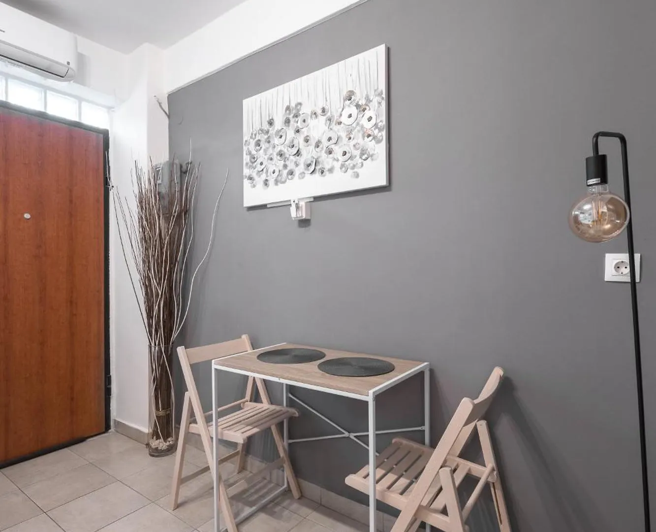 Iris Studio Center Θεσσαλονίκη 0*,